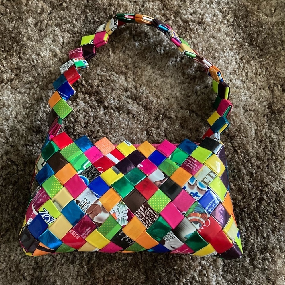 New Unique Wrapper Purse